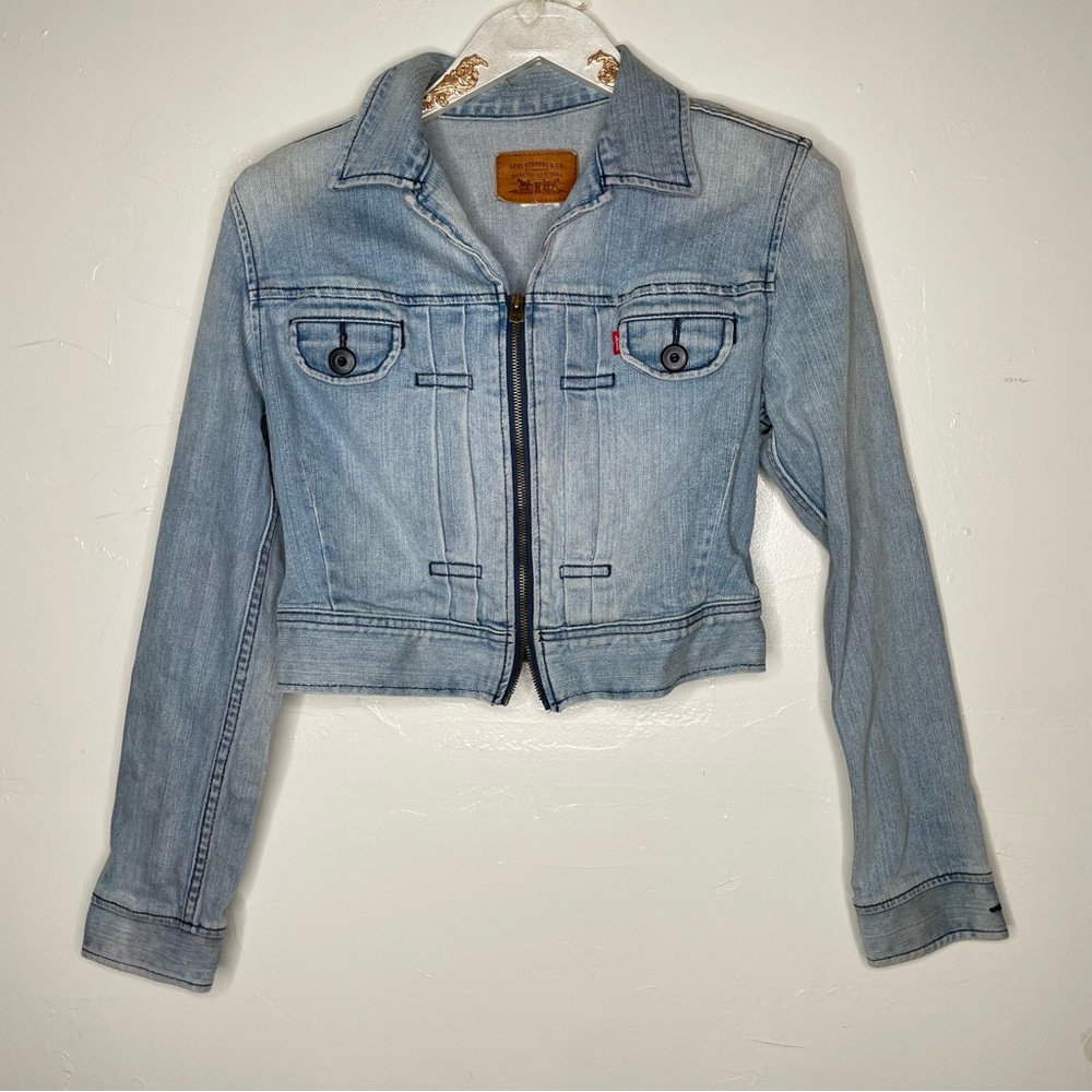 LEVI STRAUSS WOMENS CROPPED LIGHT WASH TRENDY DENIM JACKET SZ XS/S